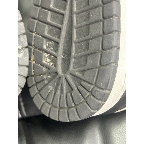 Nike Dunk Low Black White Panda Sneakers Size 11 Men’s DV0831-002 main image 6